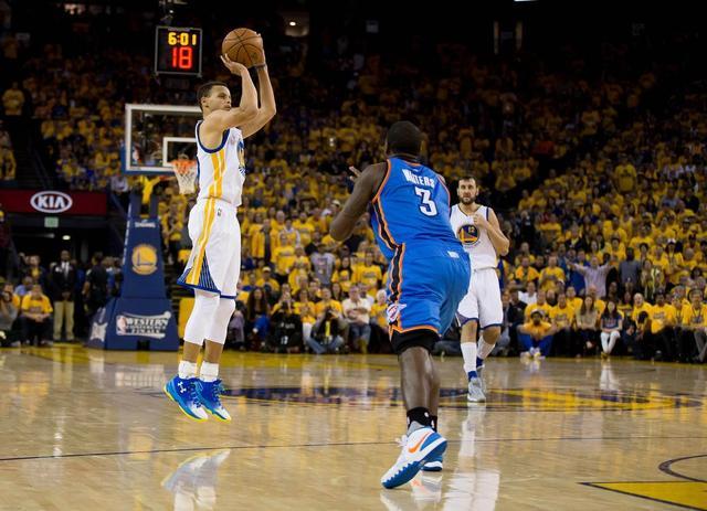 根据日程安 根据日程安