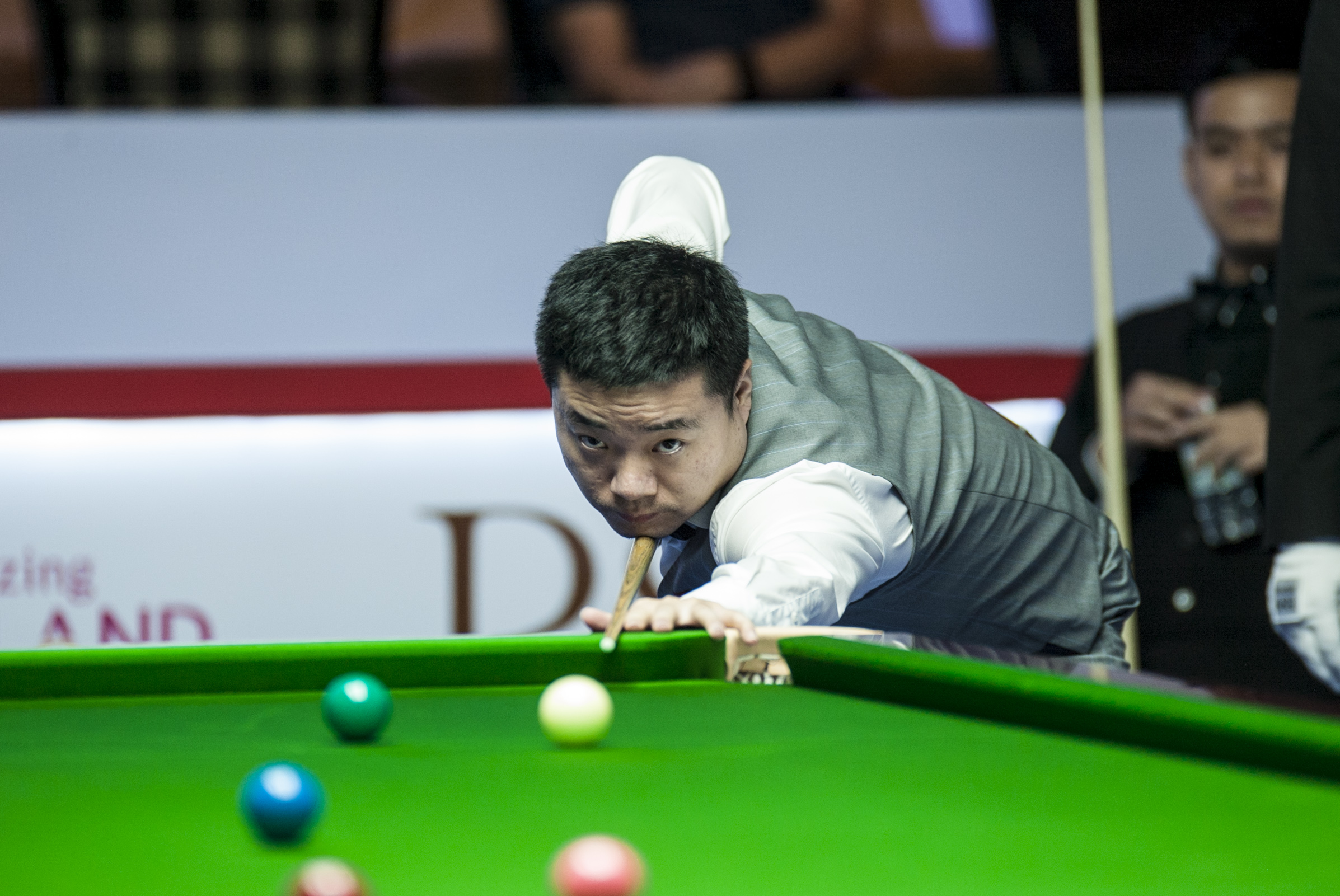 吸引防守球 吸引防守球