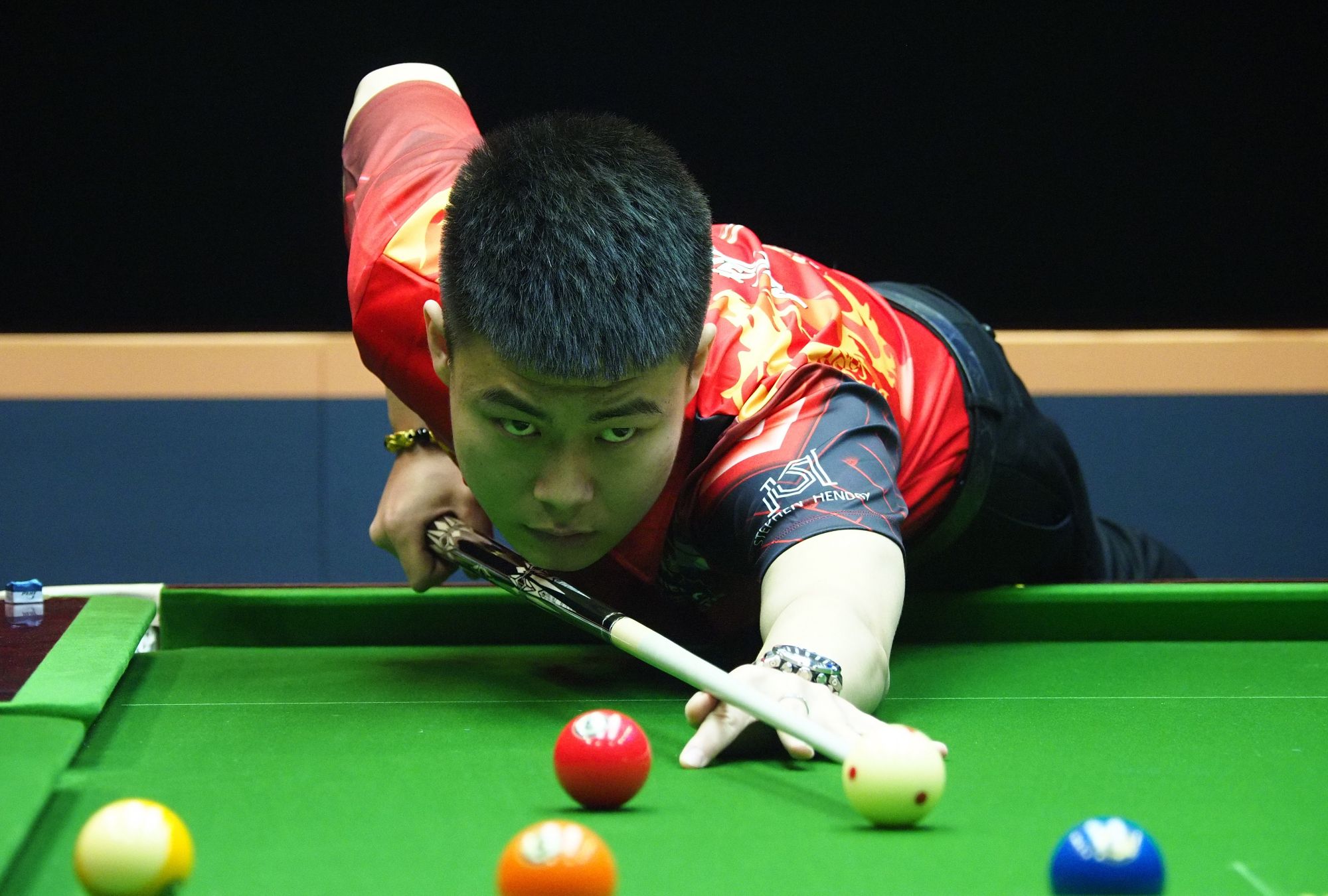 许多年轻球 许多年轻球