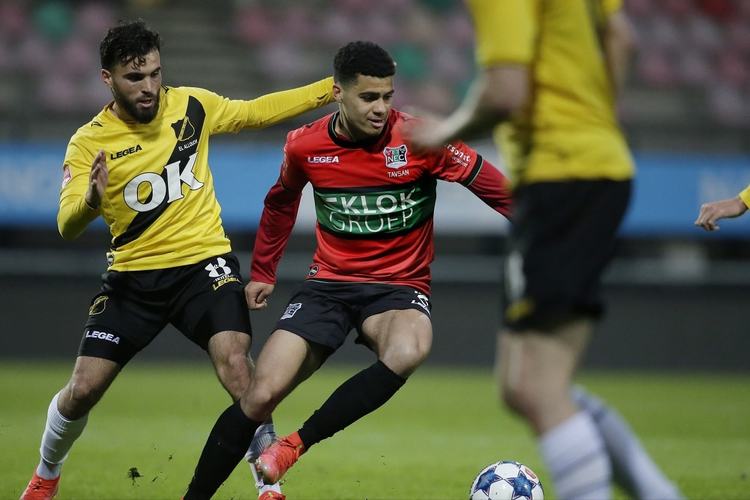 关键赛季保 关键赛季保