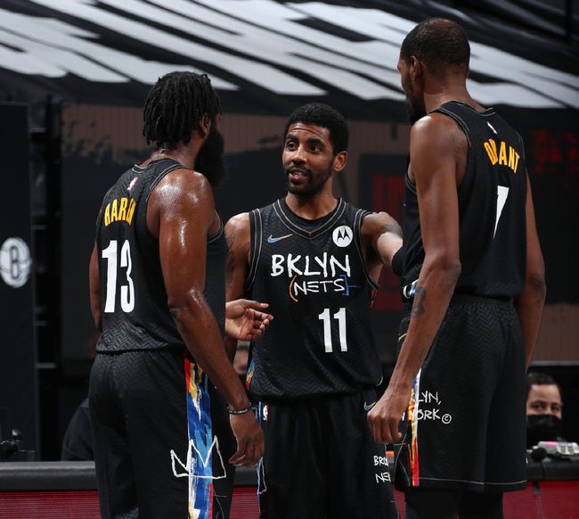 条小龙与先 条小龙与先